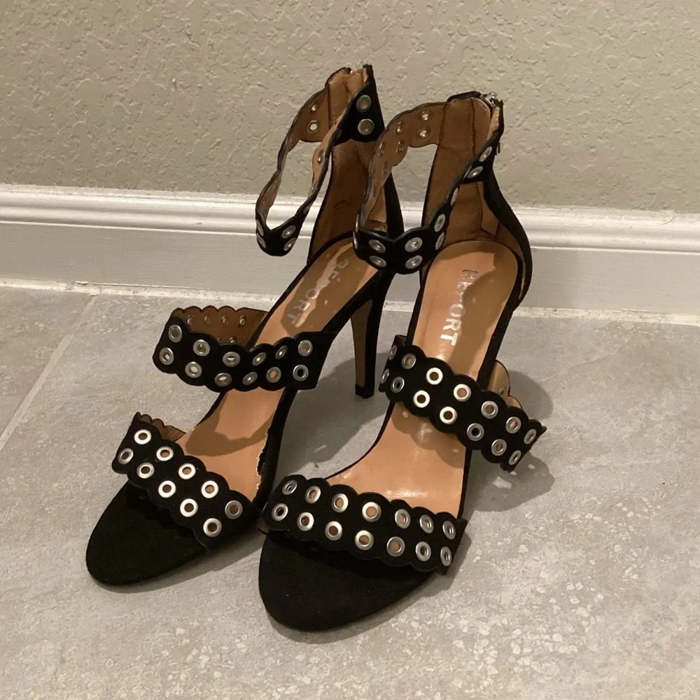 Report 'Apollo' Black & Silver, Ankle Strap Heels